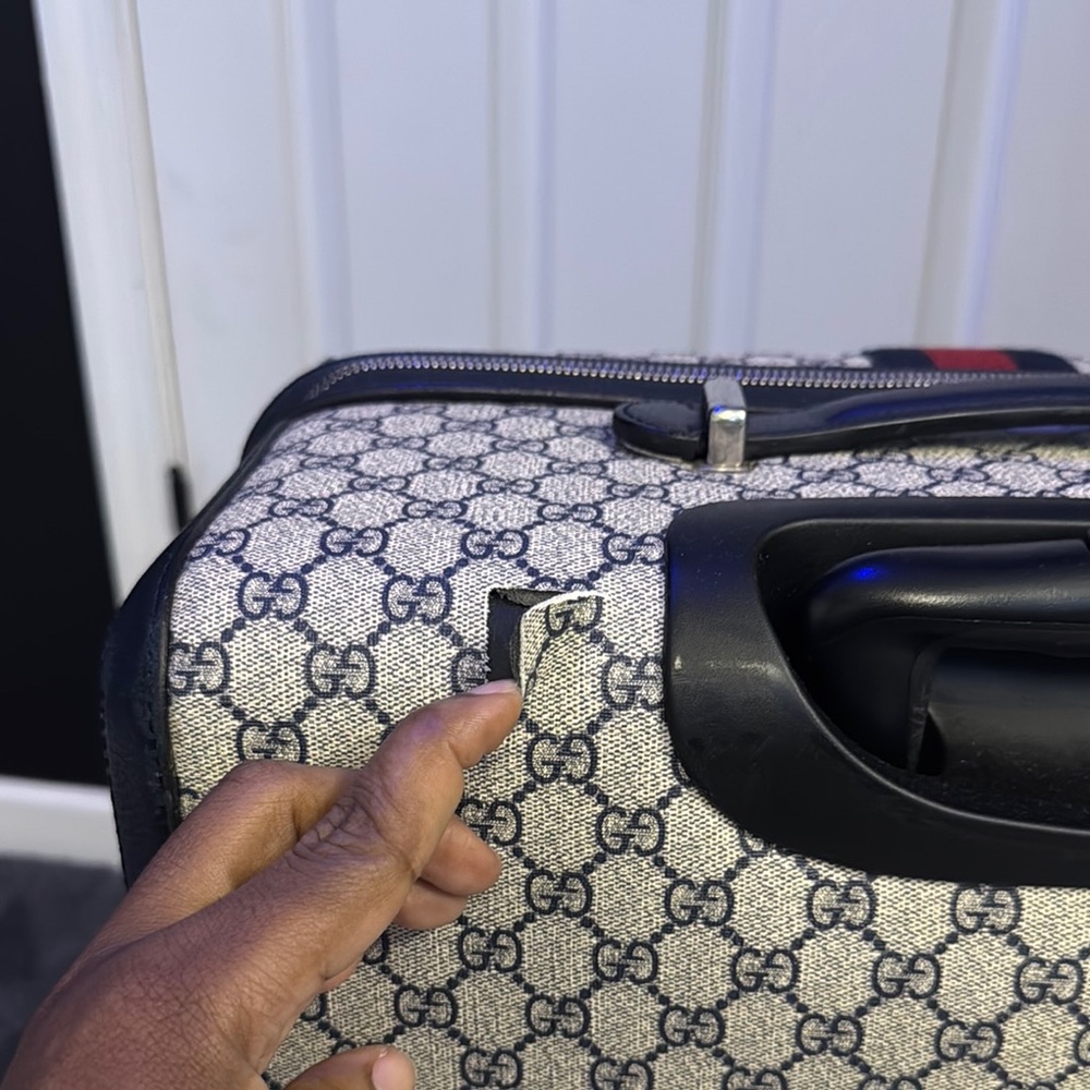 Gucci Cream and Black Travel Bag. Iconic Design. Only travel box. No handbag - Picture 4 of 7